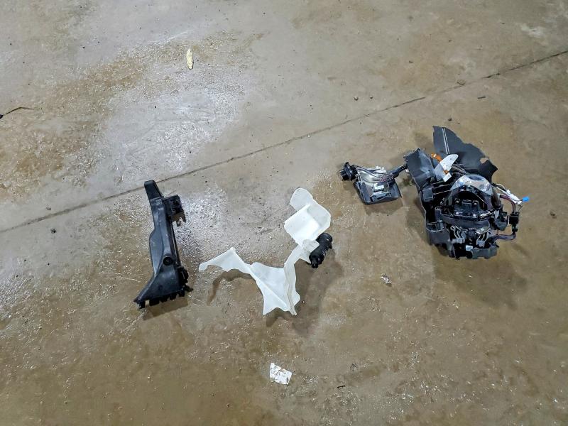 3KPF34AD6KE063334