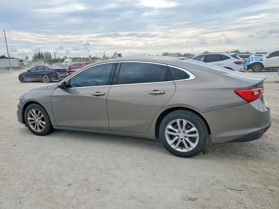 1G1ZD5ST1JF155812