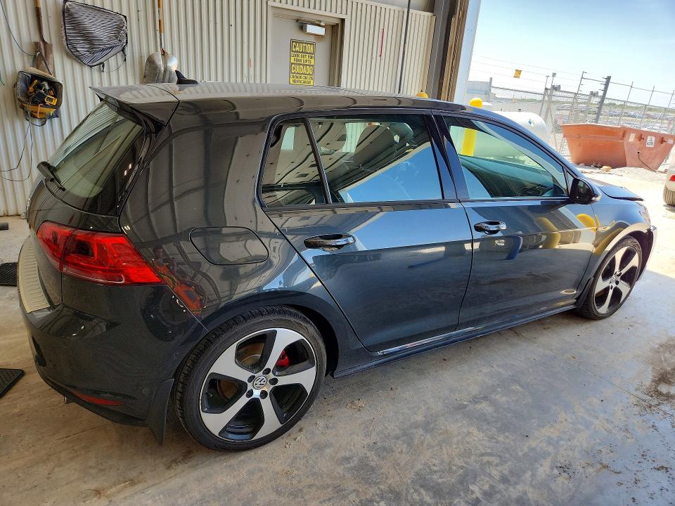 3VW5T7AU2GM066044