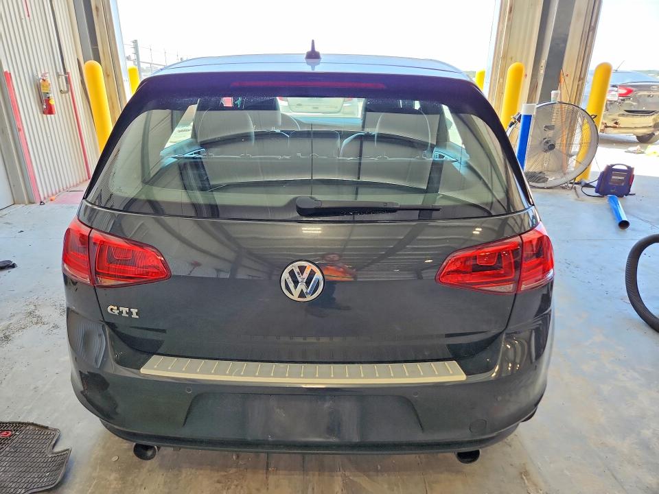 3VW5T7AU2GM066044