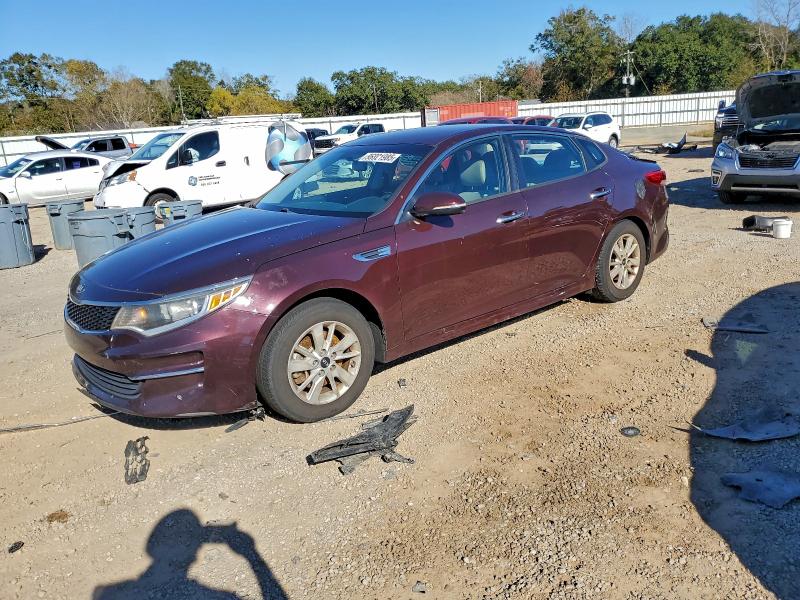 2018 KIA OPTIMA — VIN 5XXGT4L38JG198183