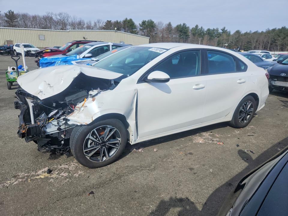 2024 KIA FORTE — VIN 3KPF24AD5RE810676