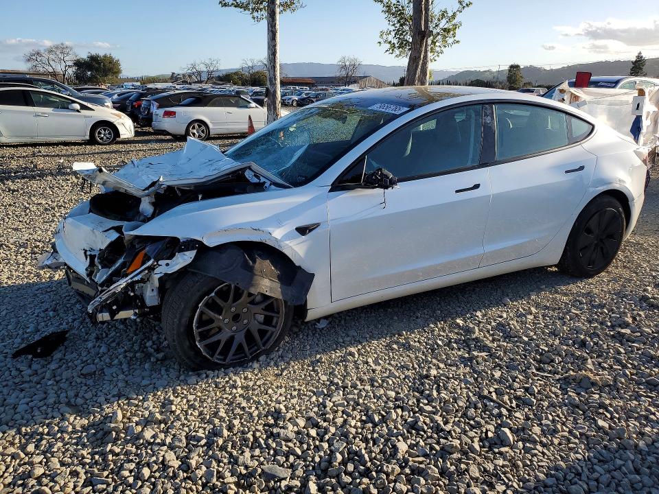 2025 TESLA MODEL 3 — VIN 5YJ3E1EA4SF921857