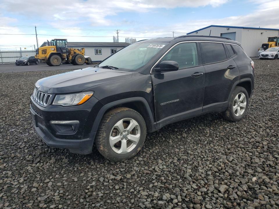 2018 JEEP COMPASS — VIN 3C4NJDBB3JT366371