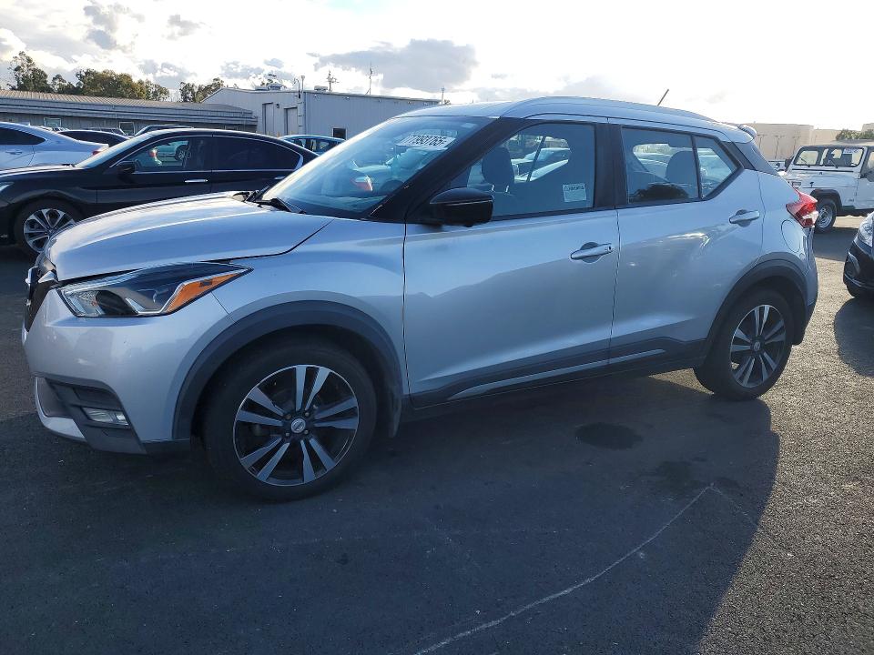 2019 NISSAN KICKS — VIN 3N1CP5CU2KL569333