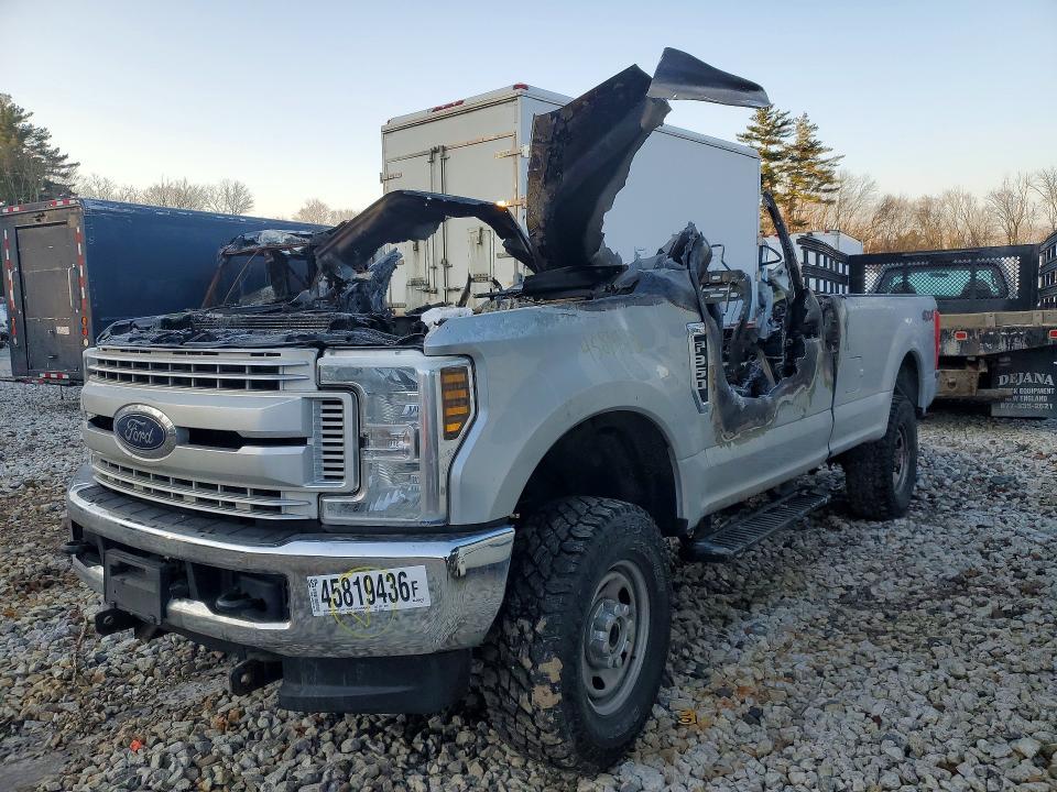 2019 FORD F350 — VIN 1FTRF3B60KEG28865