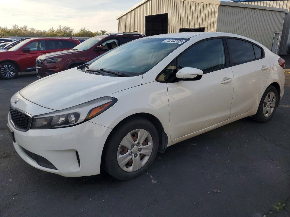 2018 KIA FORTE — VIN 3KPFK4A72JE206338