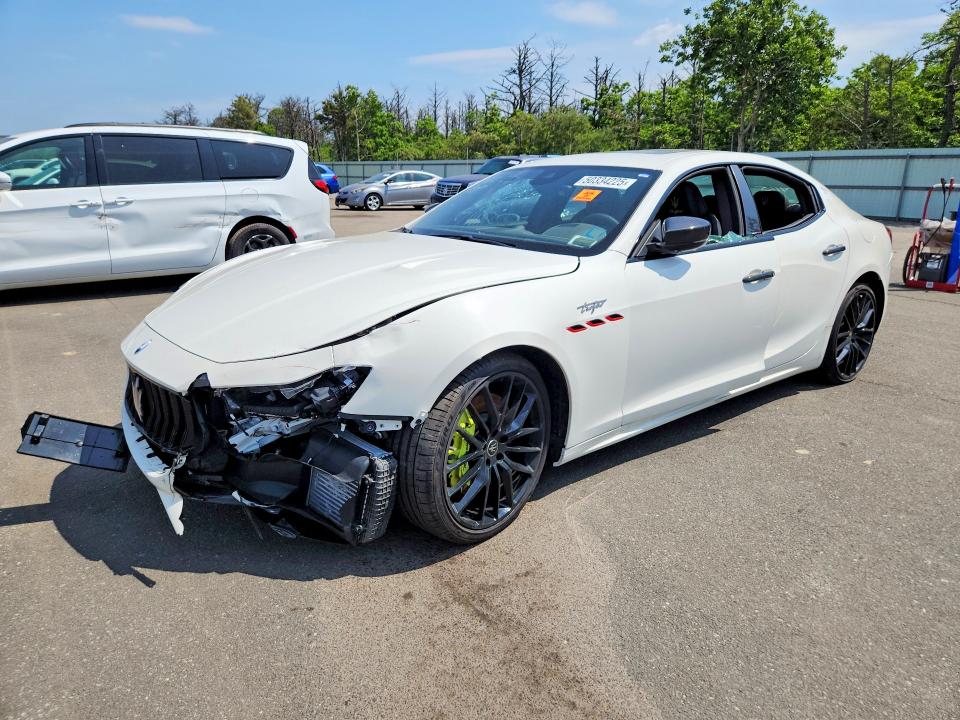 ZAM57ZST8PX433592