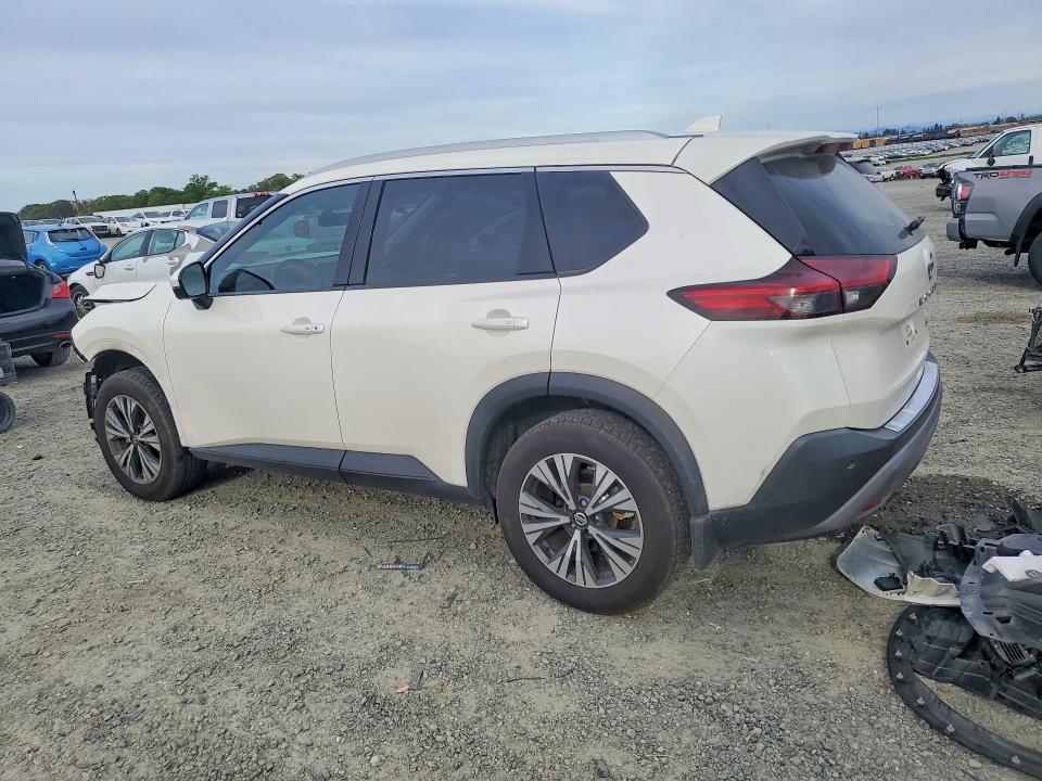 JN8AT3BA7MW012978