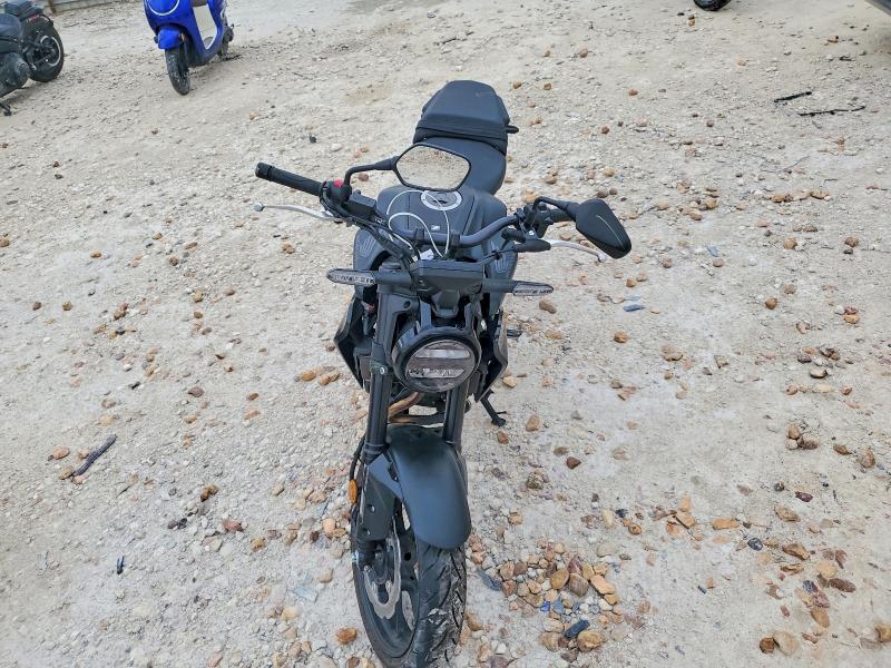MLHNC555XS5500894