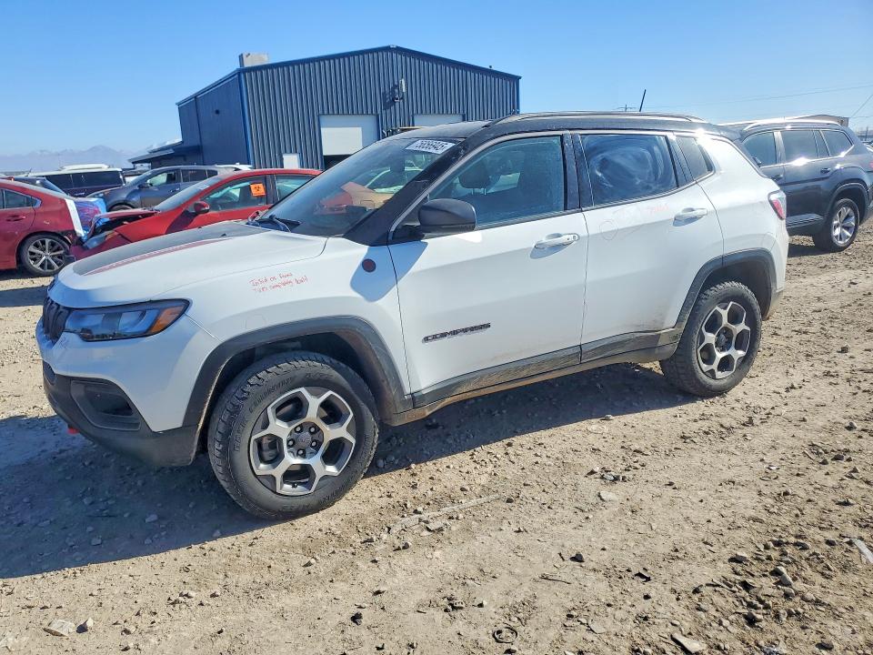 2022 JEEP COMPASS TR — VIN 3C4NJDDB1NT155253
