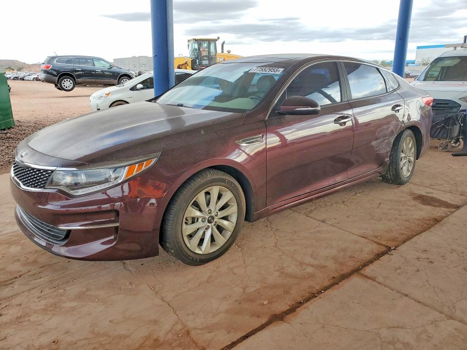 2016 KIA OPTIMA — VIN 5XXGU4L38GG044224