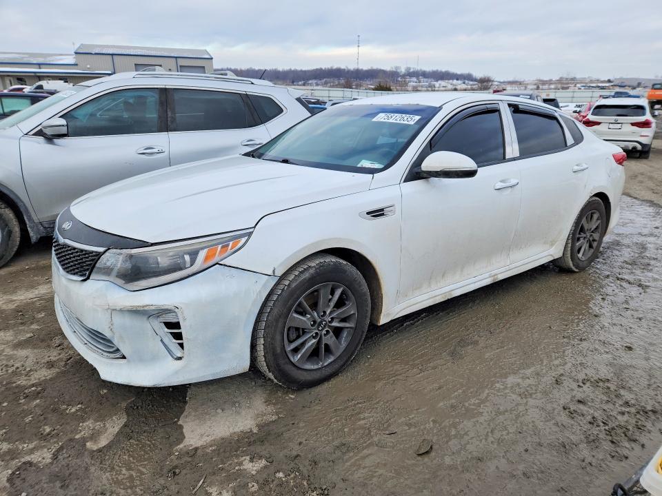 2016 KIA OPTIMA — VIN 5XXGT4L14GG007950