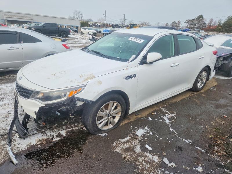 2018 KIA OPTIMA — VIN 5XXGT4L3XJG235539