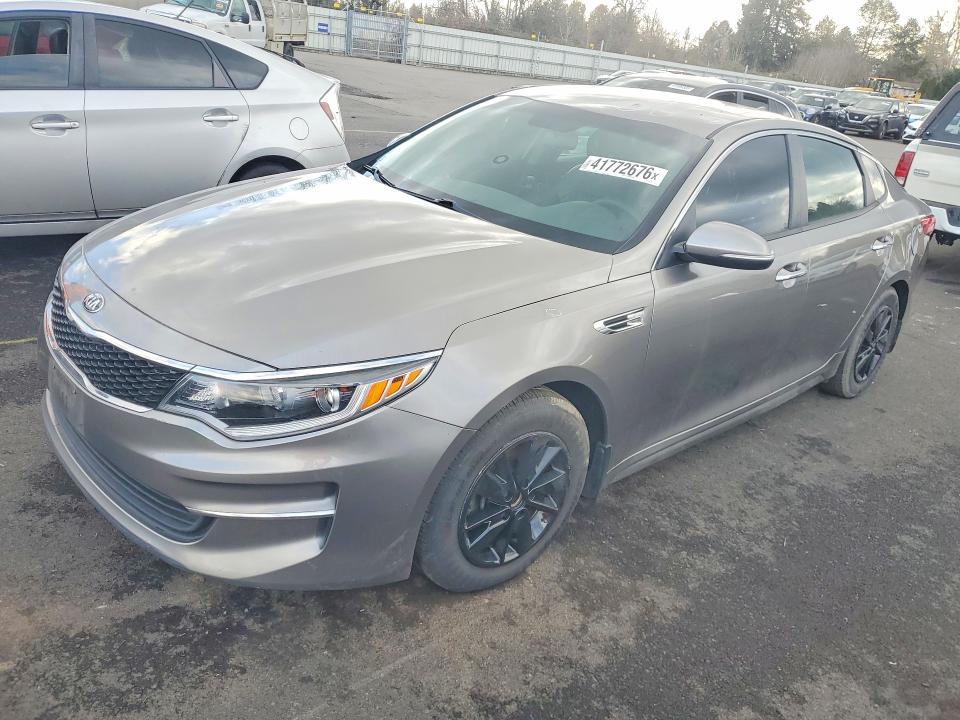 2018 KIA OPTIMA — VIN 5XXGT4L3XJG207109