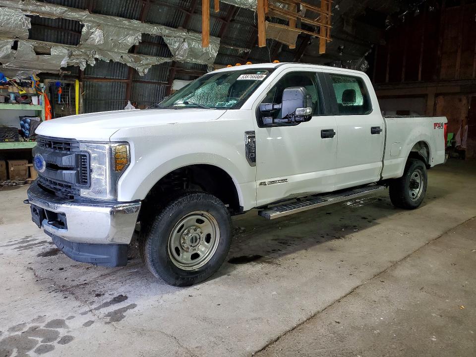 2018 FORD F350 — VIN 1FT8W3BT0JEB24915