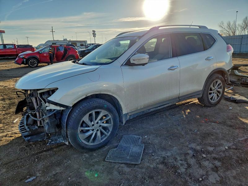 2015 NISSAN ROGUE S — VIN 5N1AT2MV8FC772326