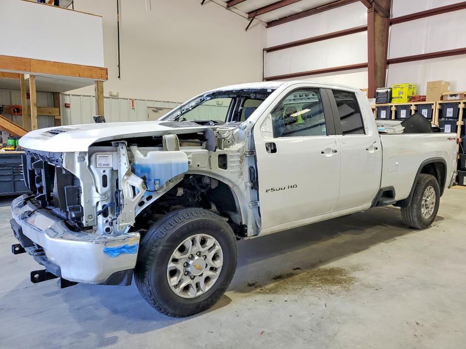 2022 CHEVROLET SILVERADO — VIN 1GC5YNE74NF240352