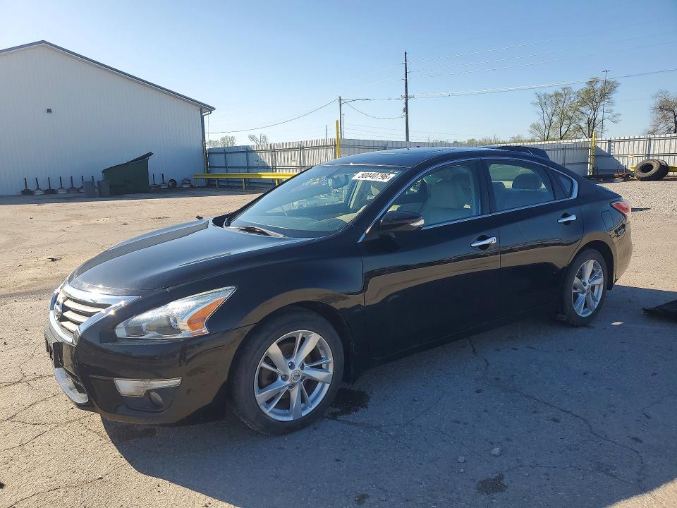 2015 NISSAN ALTIMA — VIN 1N4AL3AP2FN337702