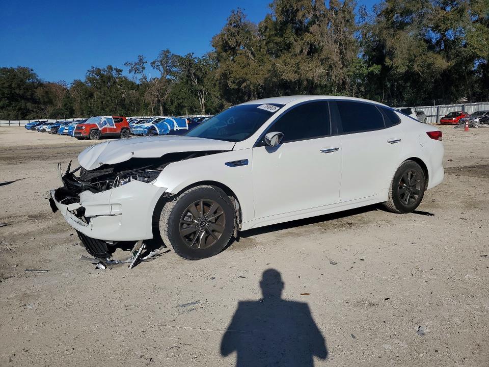 2016 KIA OPTIMA — VIN 5XXGT4L13GG010970