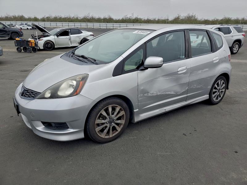 2013 HONDA FIT SPORT — VIN JHMGE8H63DC072854