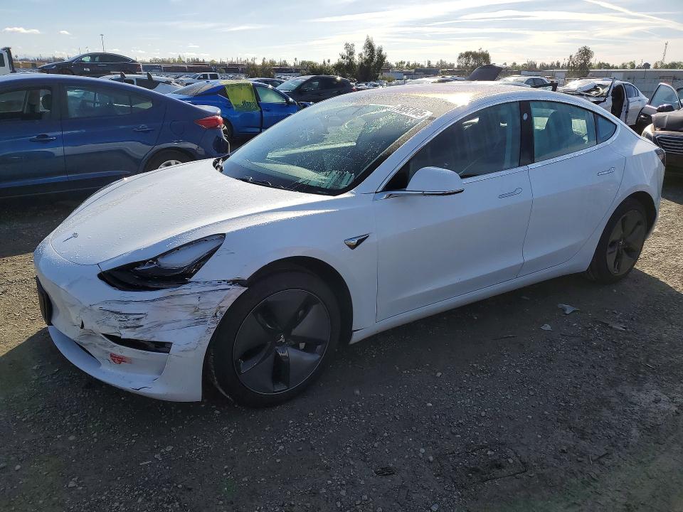 2018 TESLA MODEL 3 — VIN 5YJ3E1EB5JF093860