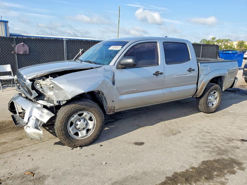 2015 TOYOTA TACOMA — VIN 5TFJU4GN8FX069052