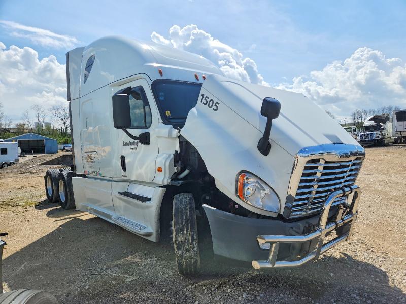 2017 FREIGHTLINER CASCADIA 125 — VIN 3AKJGLDR3HSHP0410