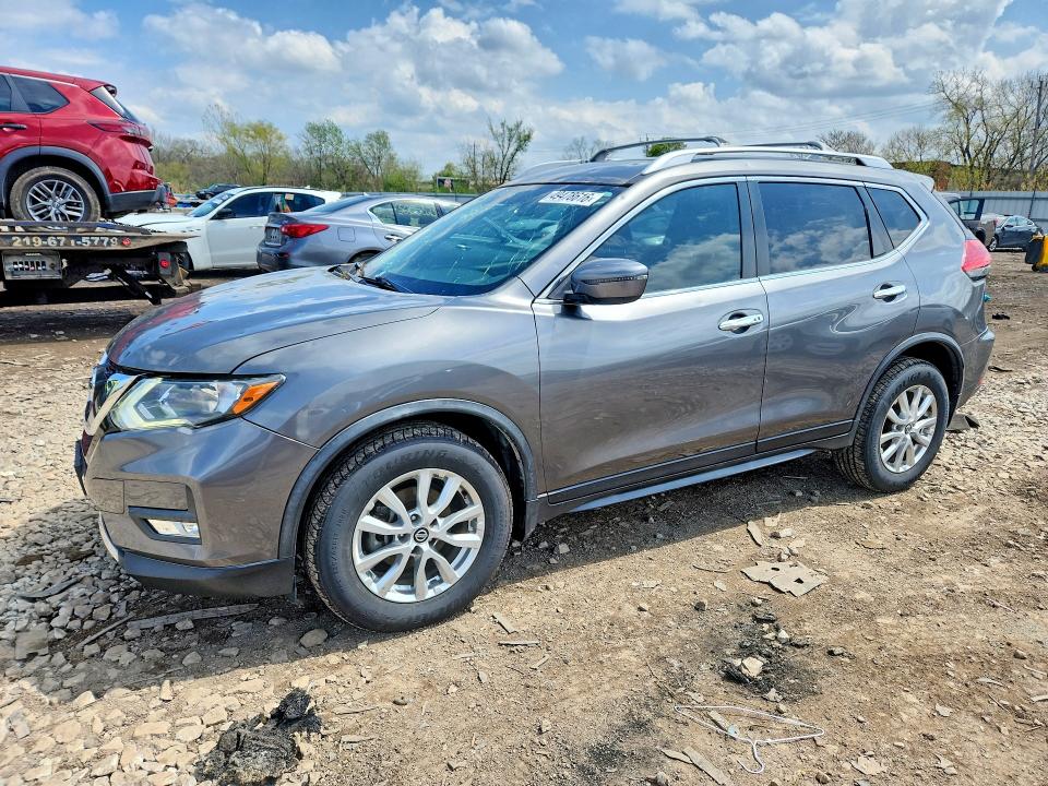 2017 NISSAN ROGUE — VIN JN8AT2MV3HW266610