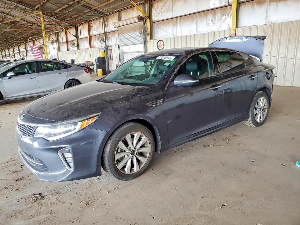 2018 KIA OPTIMA — VIN 5XXGT4L32JG204575
