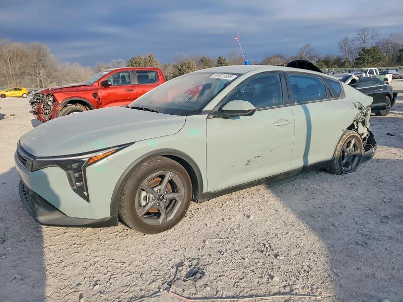 2025 KIA K4 — VIN 3KPFT4DE6SE008421