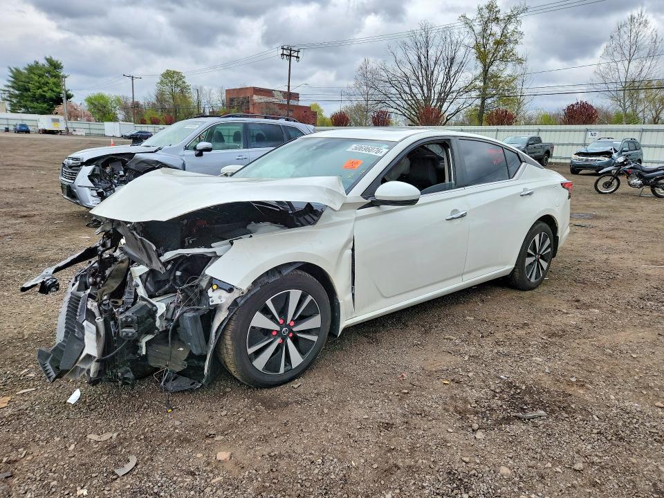 2022 NISSAN ALTIMA — VIN 1N4BL4DW4NN303501