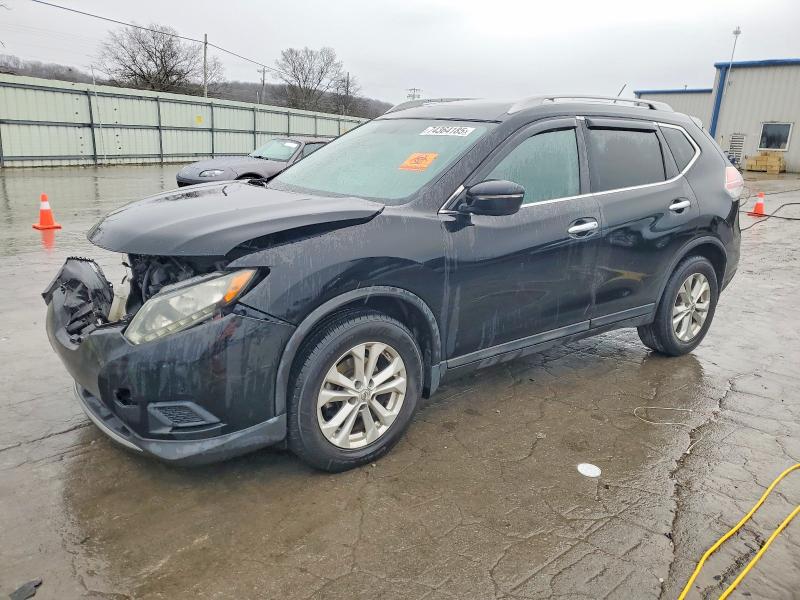2015 NISSAN ROGUE S — VIN 5N1AT2MT1FC910495