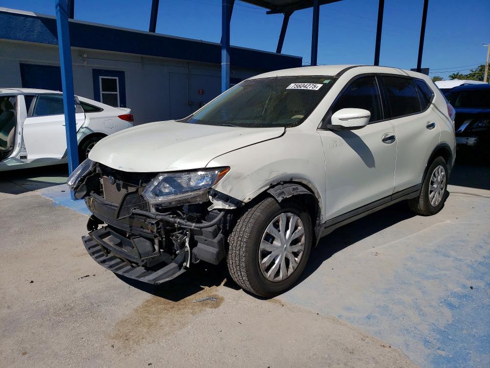 2015 NISSAN ROGUE S — VIN 5N1AT2MT7FC771036