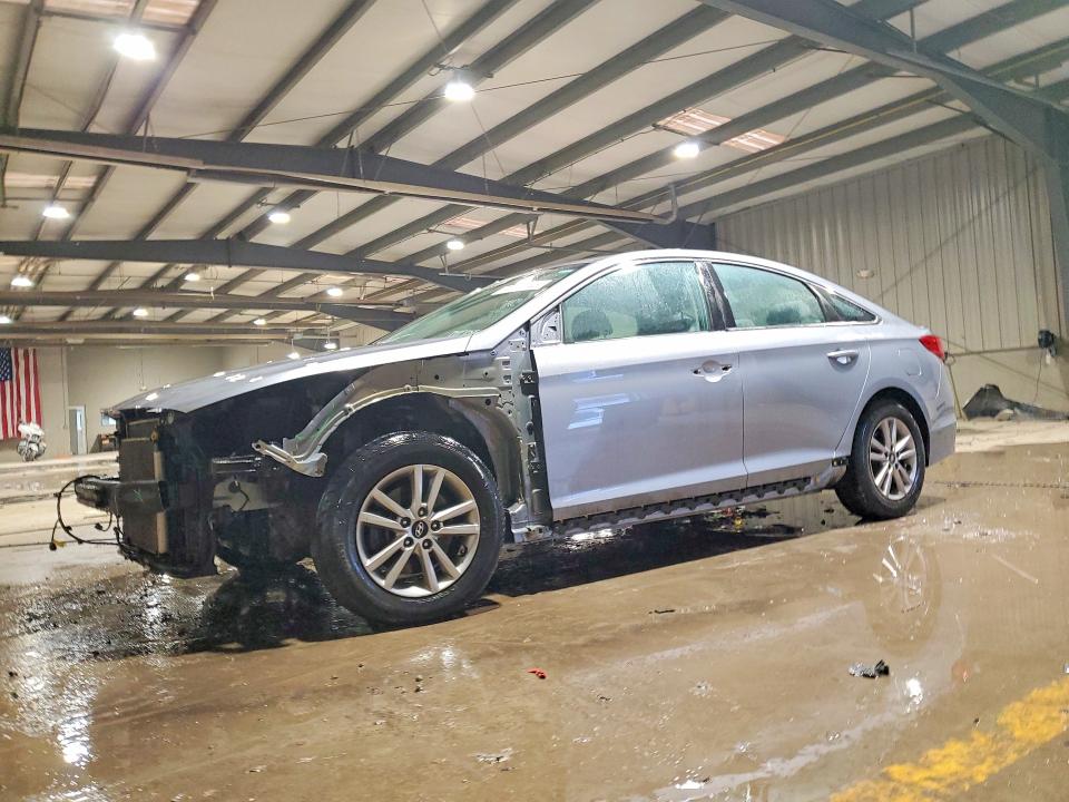 2017 HYUNDAI SONATA — VIN 5NPE24AF5HH592598