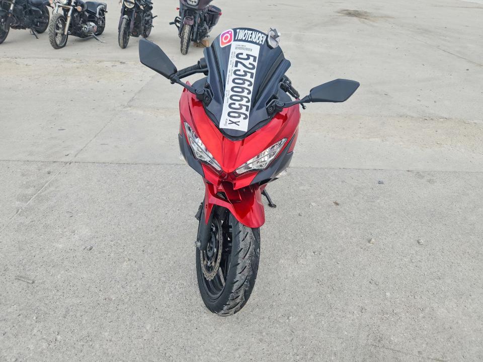 JKAEXKG11MDAC9350