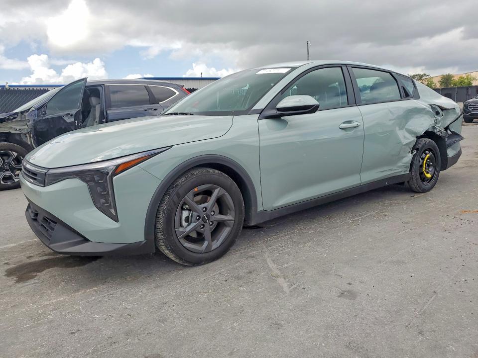 2026 KIA K4 — VIN 3KPFT4DE4TE260444