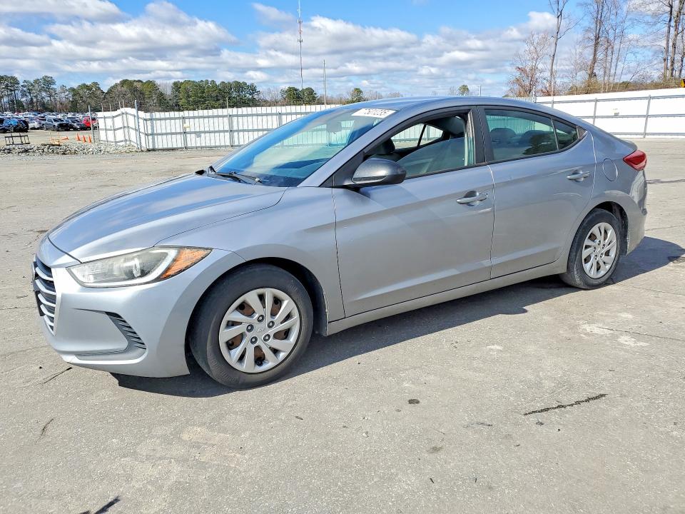 2017 HYUNDAI ELANTRA — VIN 5NPD74LFXHH067031