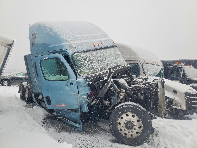 2020 FREIGHTLINER CASCADIA 126 — VIN 3AKJHHDR3LSKL7781