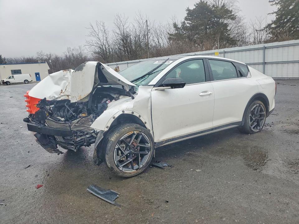 2025 KIA K4 — VIN 3KPFW4DE3SE077266