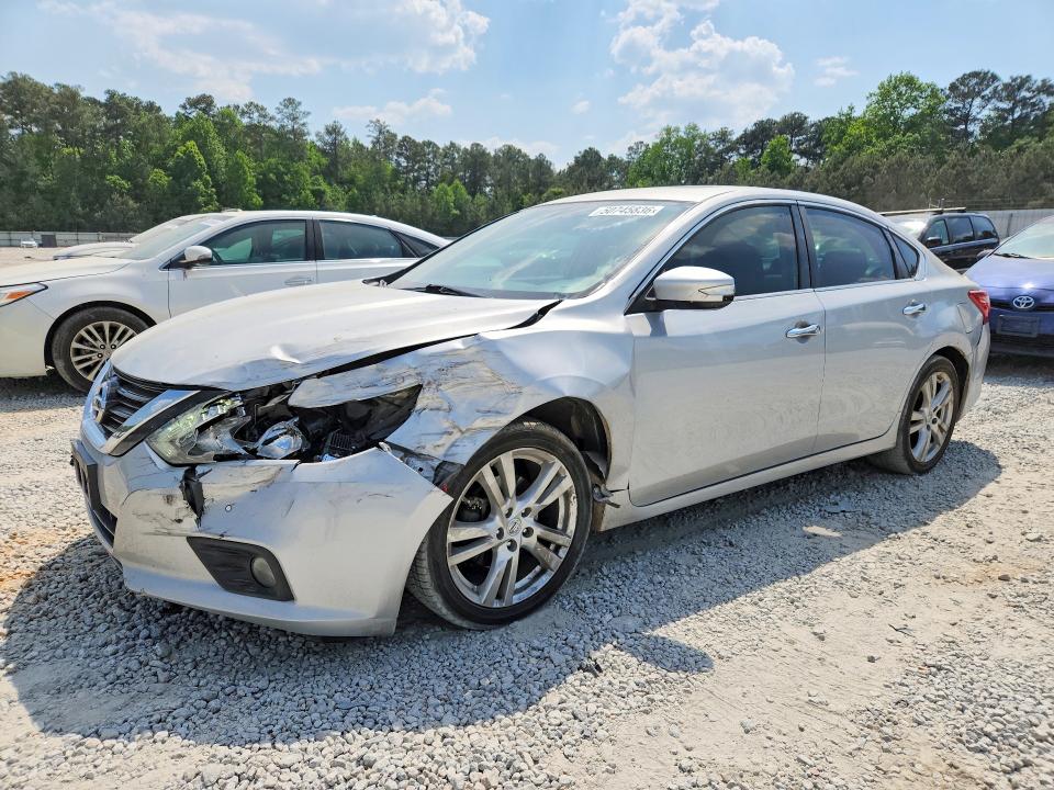2017 NISSAN ALTIMA — VIN 1N4BL3AP2HC165366