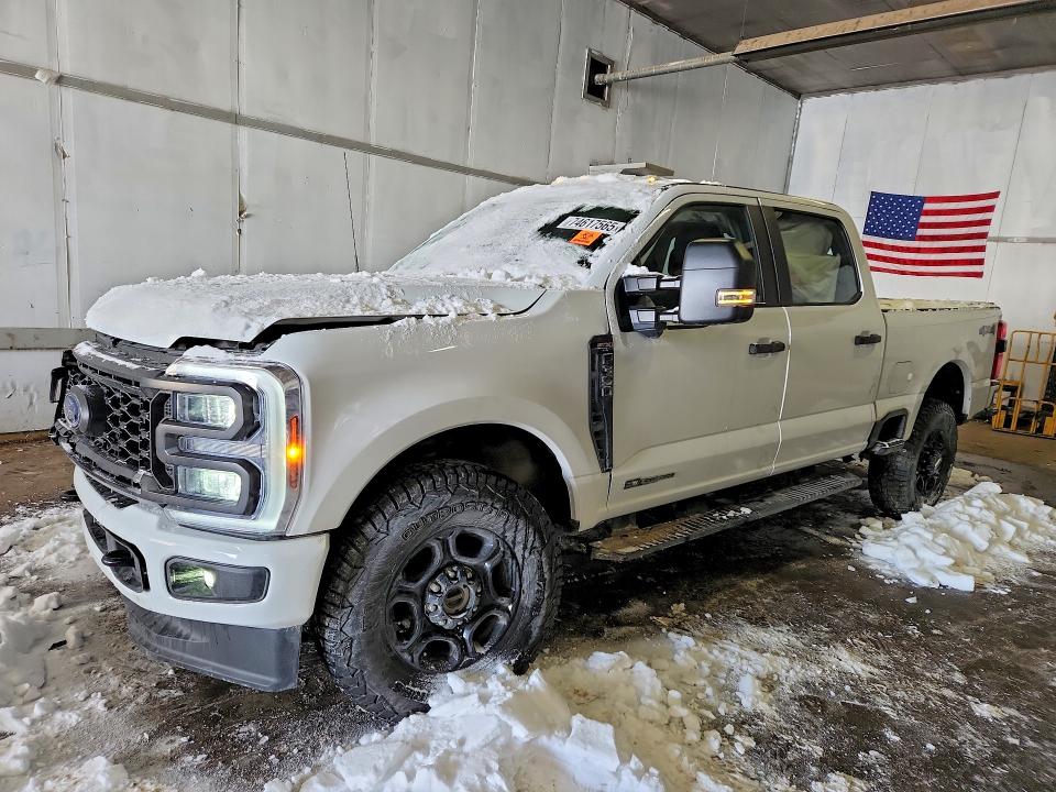 2024 FORD F350 — VIN 1FT8W3BT0REE20240