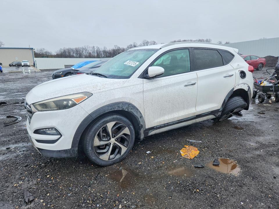 2017 HYUNDAI TUCSON — VIN KM8J33A27HU321627