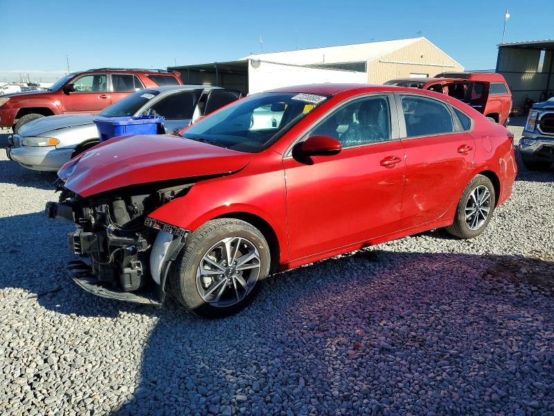 2024 KIA FORTE — VIN 3KPF24AD8RE730885