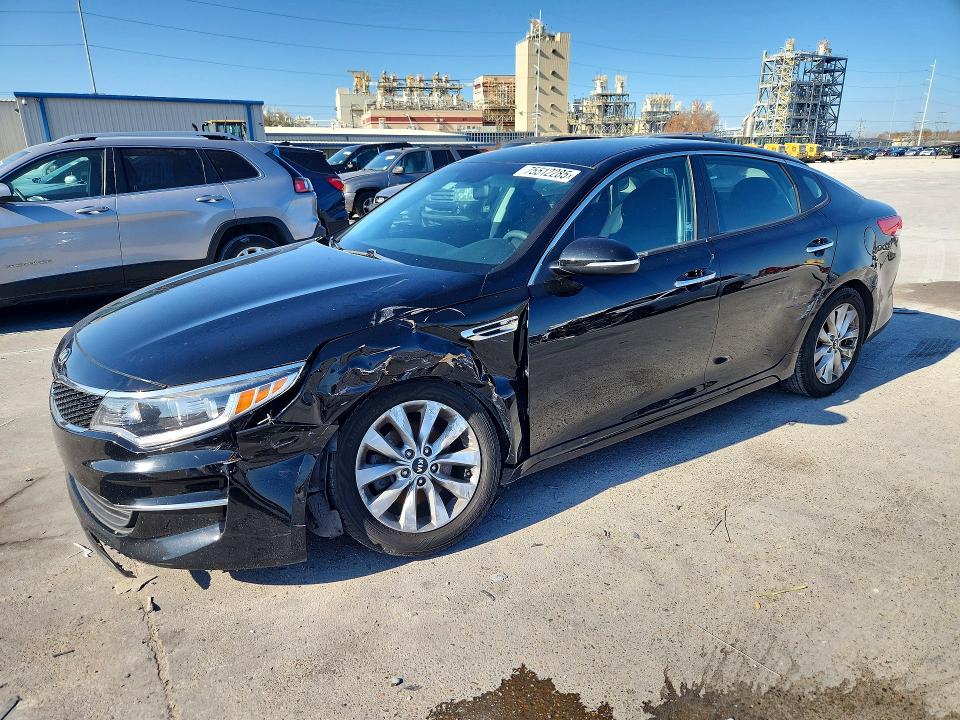 2017 KIA OPTIMA — VIN 5XXGT4L39HG167275