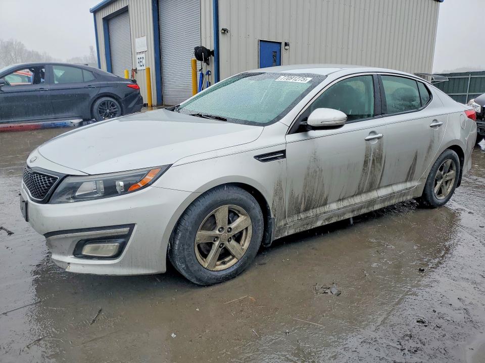 2015 KIA OPTIMA — VIN 5XXGM4A77FG398143
