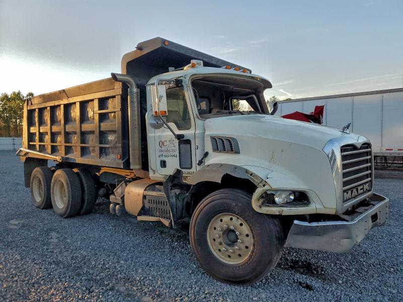 2015 MACK 800 — VIN 1M2AX13C7FM028547