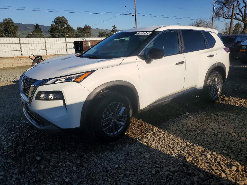 2023 NISSAN ROGUE S — VIN 5N1BT3AB9PC945941