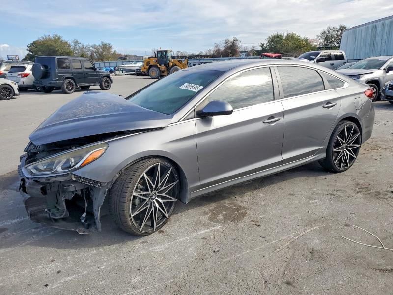 2018 HYUNDAI SONATA — VIN 5NPE24AF6JH613819
