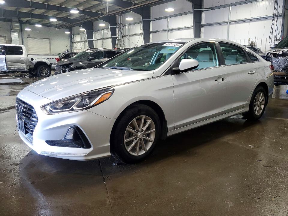 2019 HYUNDAI SONATA — VIN 5NPE24AF7KH811410